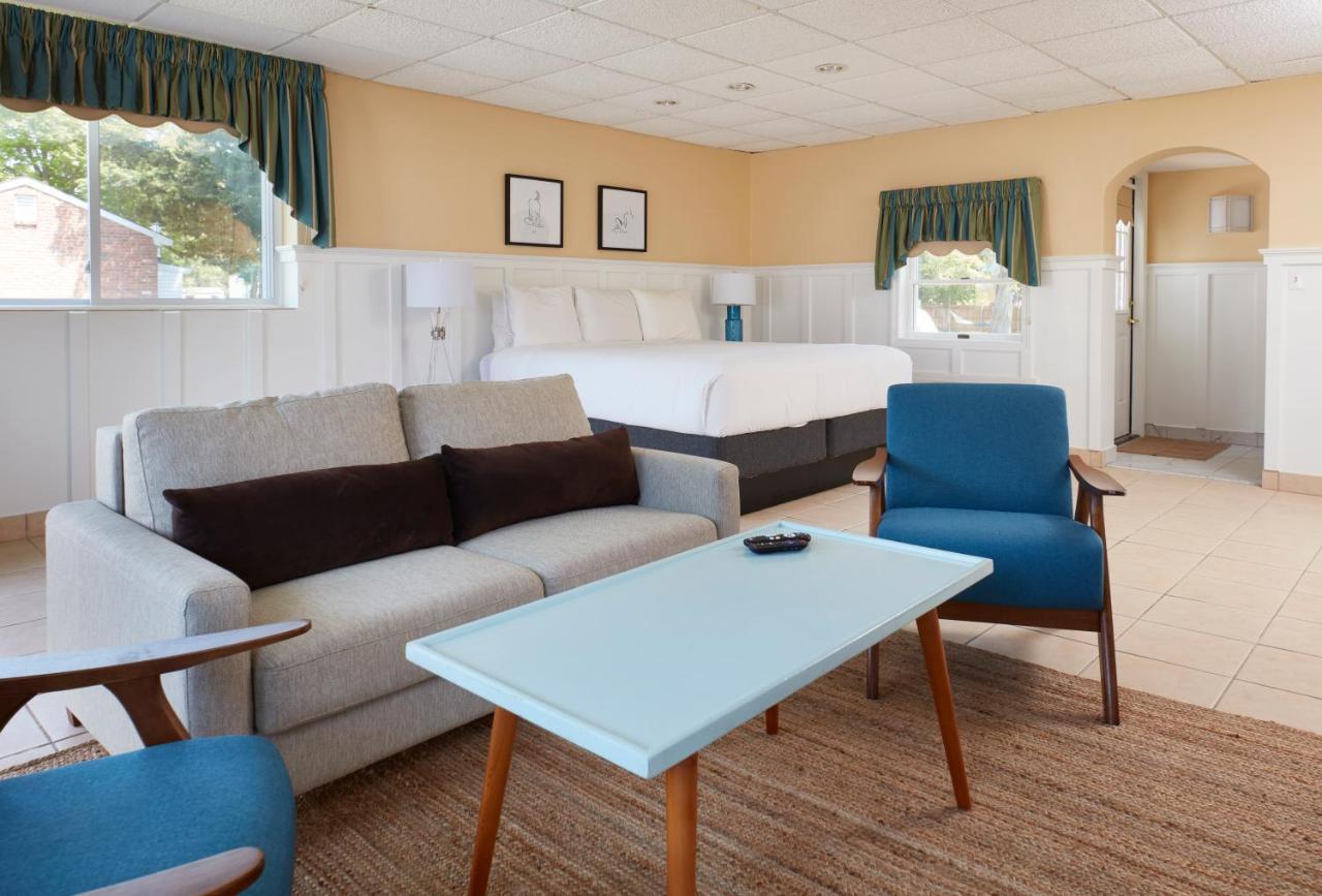 Breezeway Boutique Hotel Westerly Exterior photo