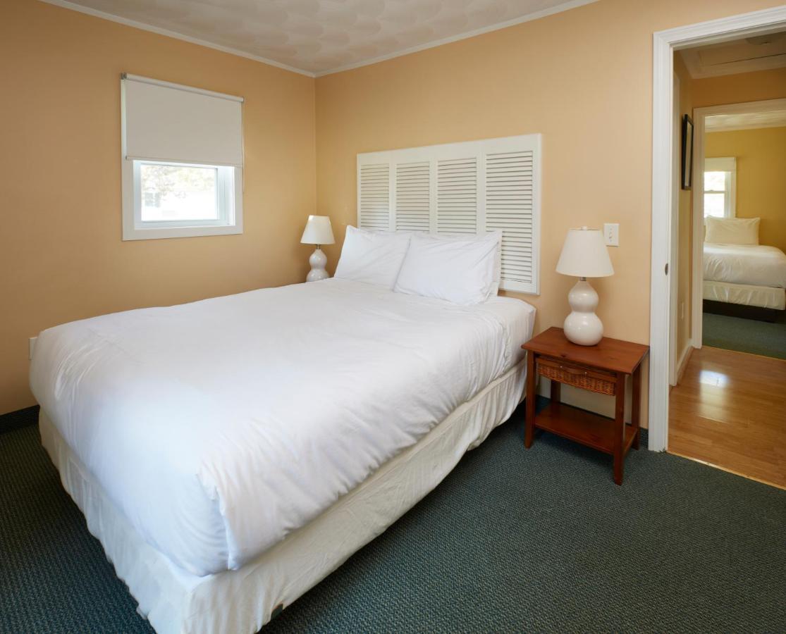 Breezeway Boutique Hotel Westerly Exterior photo