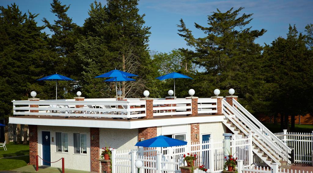 Breezeway Boutique Hotel Westerly Exterior photo